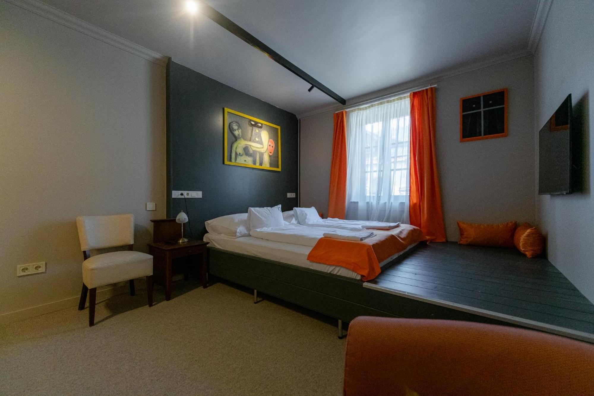 Oroszlános Borhotel Tállya Exterior foto